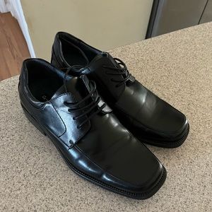 Men’s black dress shoes. Worn once. Size 10